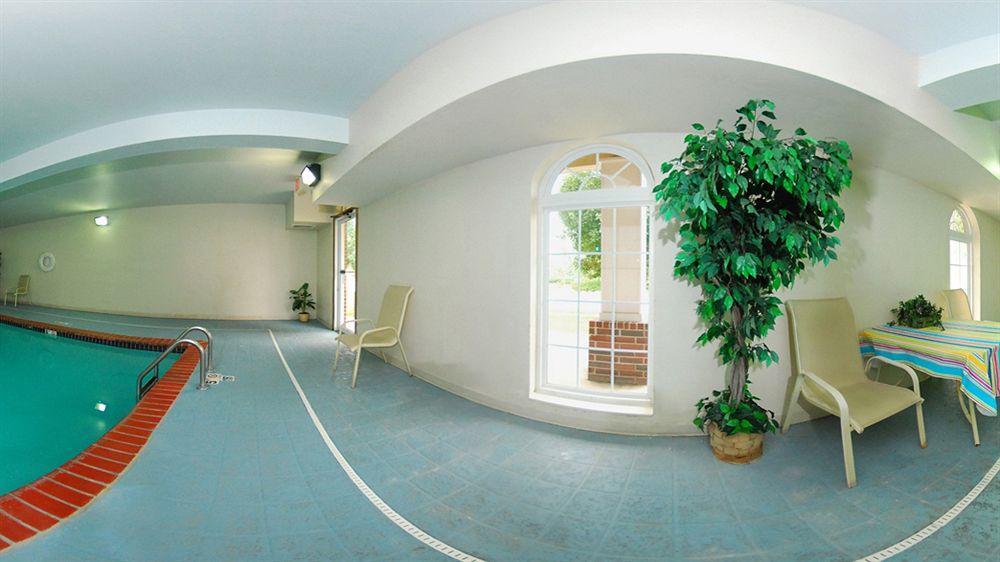 Quality Inn & Suites Chesterfield Village Спрингфийлд Екстериор снимка